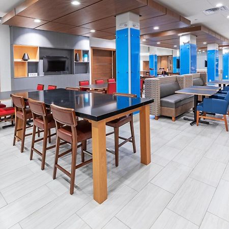 Holiday Inn Express & Suites - Stafford Nw - Sugar Land By Ihg Екстер'єр фото