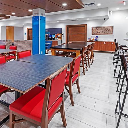 Holiday Inn Express & Suites - Stafford Nw - Sugar Land By Ihg Екстер'єр фото