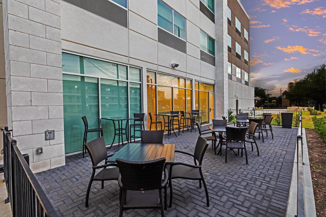 Holiday Inn Express & Suites - Stafford Nw - Sugar Land By Ihg Екстер'єр фото