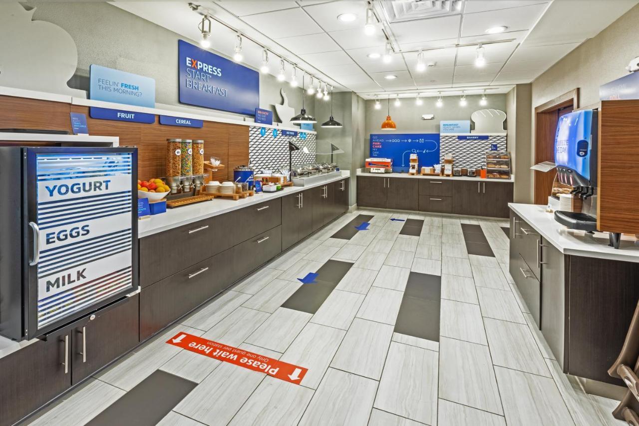 Holiday Inn Express & Suites - Stafford Nw - Sugar Land By Ihg Екстер'єр фото
